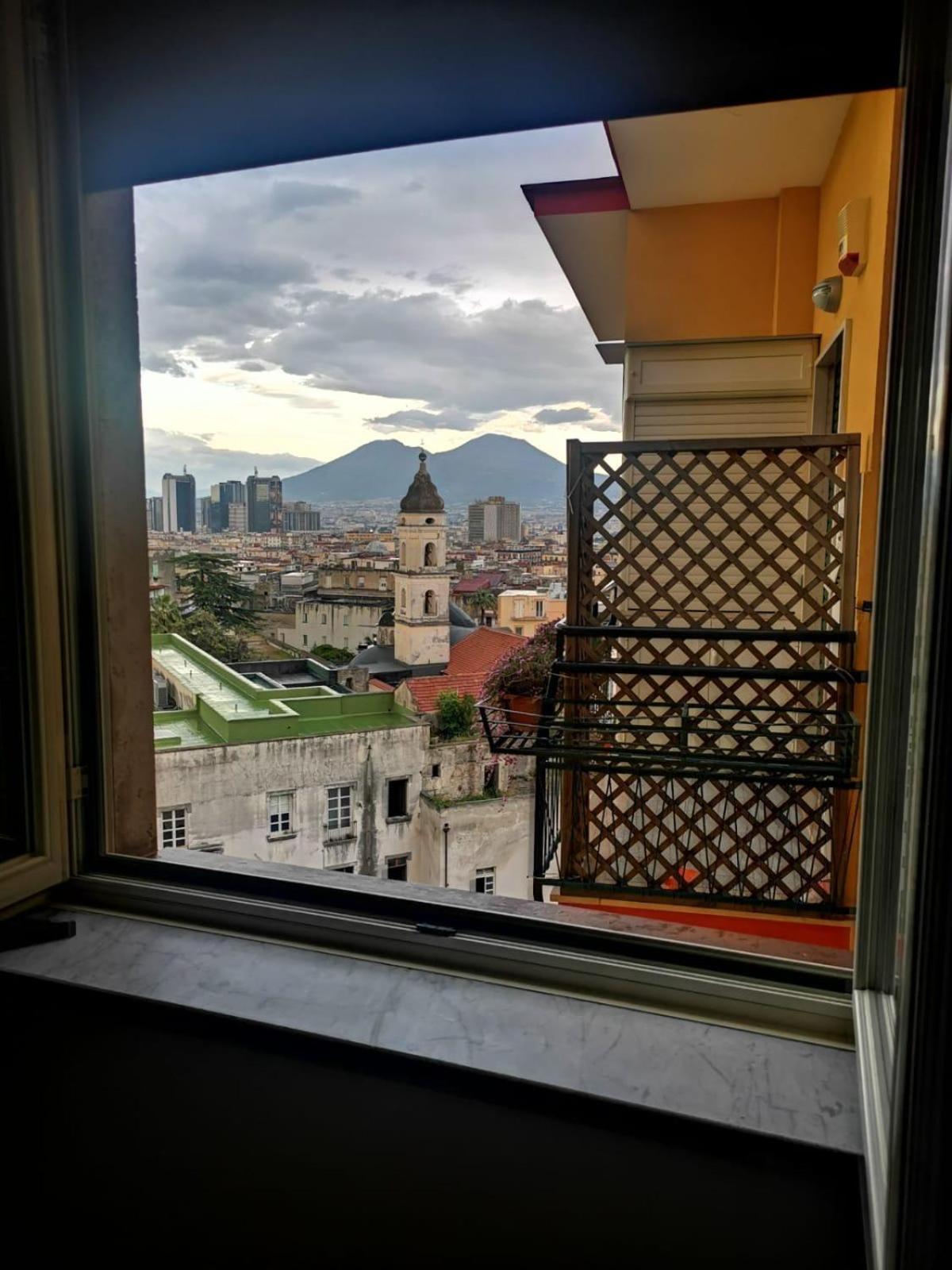 Faccia Gialla Napoli Casa Vacanze Exteriör bild